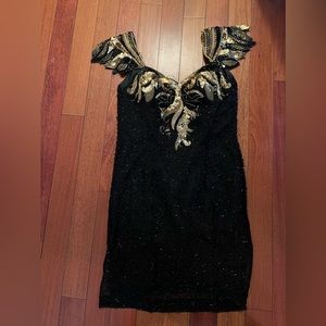 I thought this was an Oscar de la Renta dress when I bought it.